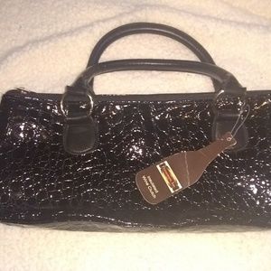 Insulated wine clutch
